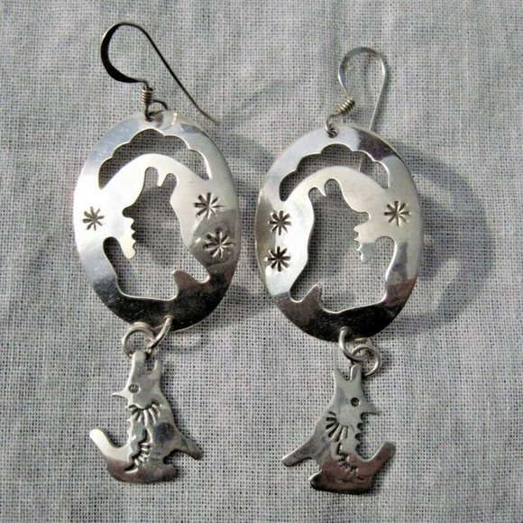 Jewelry - Sterling Silver Southwestern Coyote Earrings